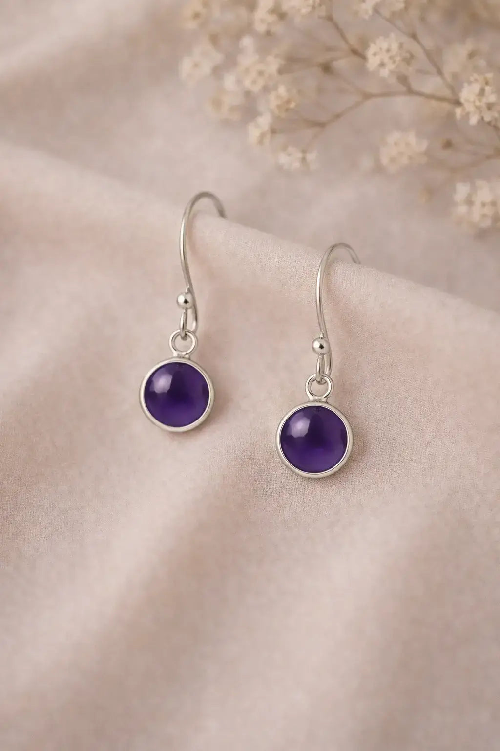 Amethyst Silberohrringe rund 8 mm – 925 Silber Cabochon Ohrhänger