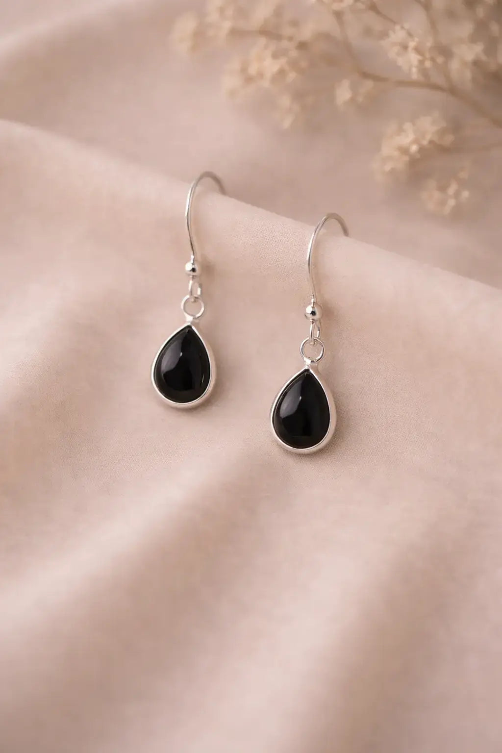 Onyx Silberohrringe Tropfen 9×7 mm – 925 Silber Cabochon Ohrhänger