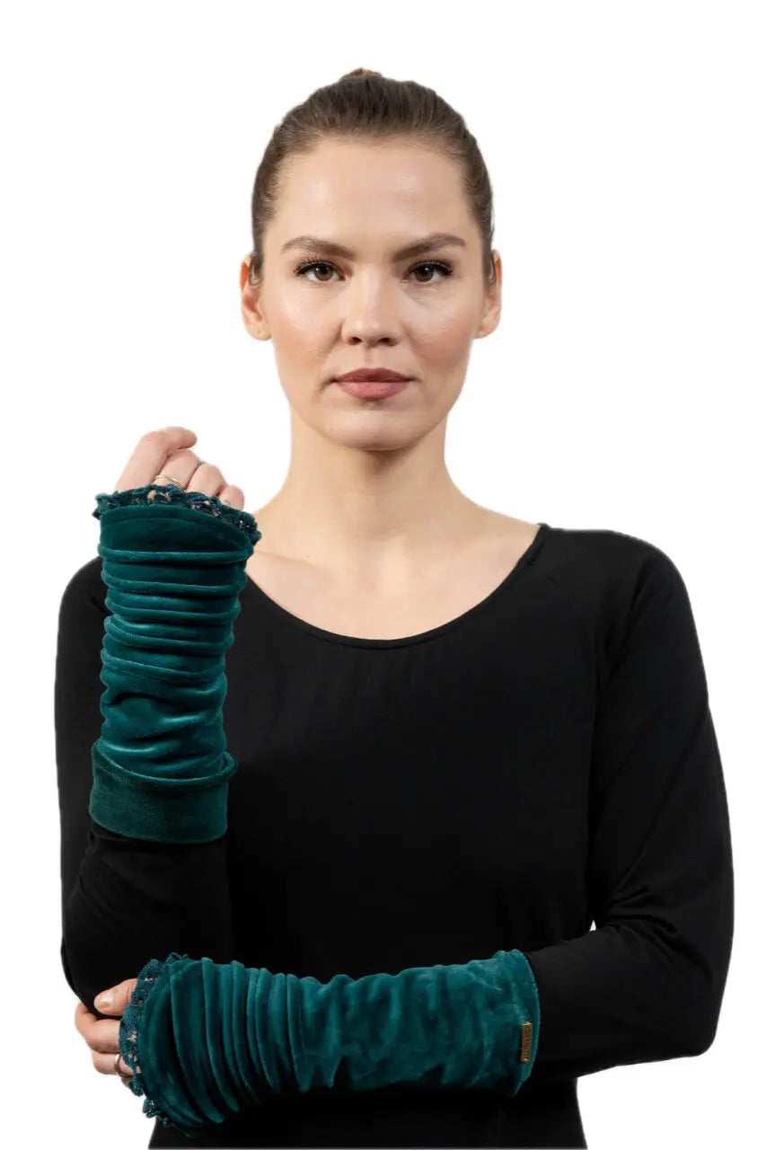 Chapati Stulpen aus Samt & Spitze Pulswärmer elegante Accessoires