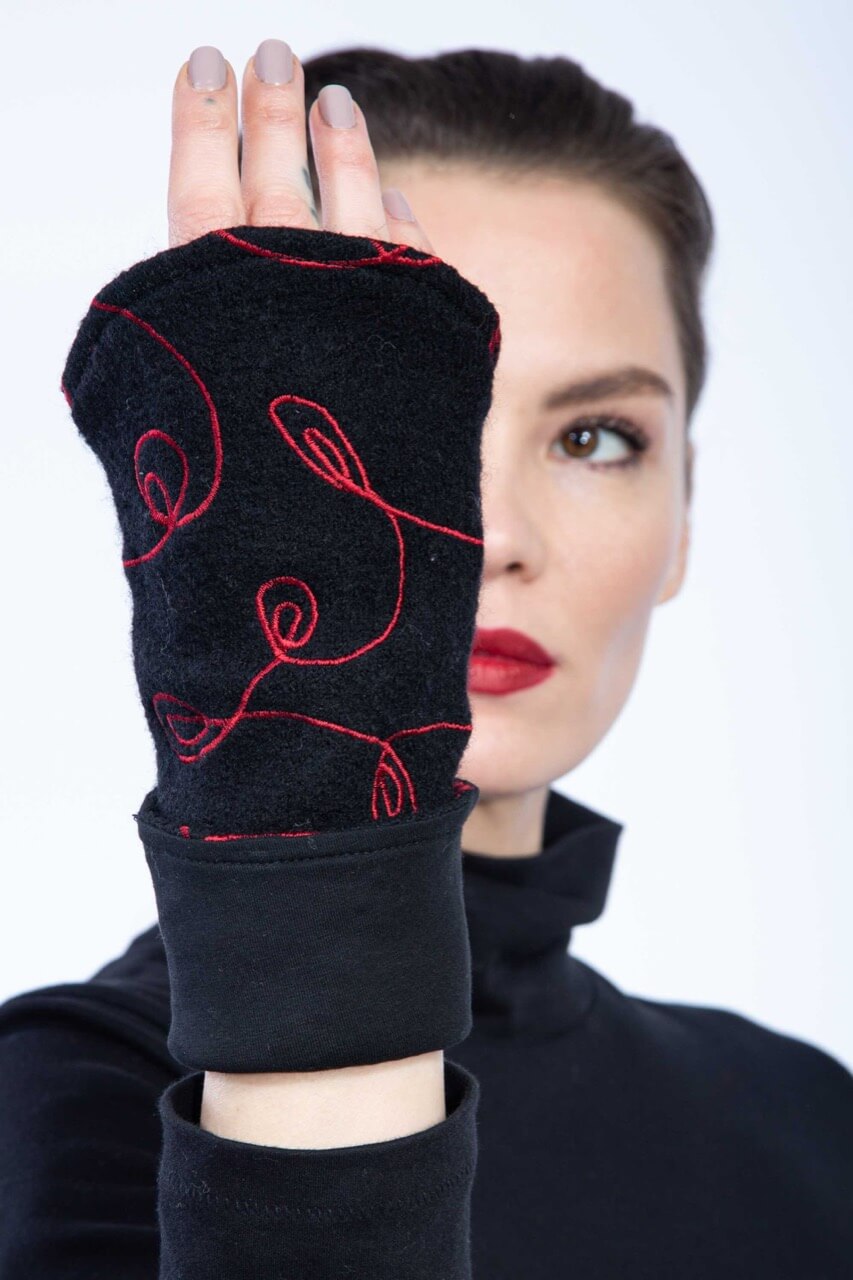 Chapati Woll-Walk Stulpen Stickerei Elegante Pulswärmer aus Merino-Wolle
