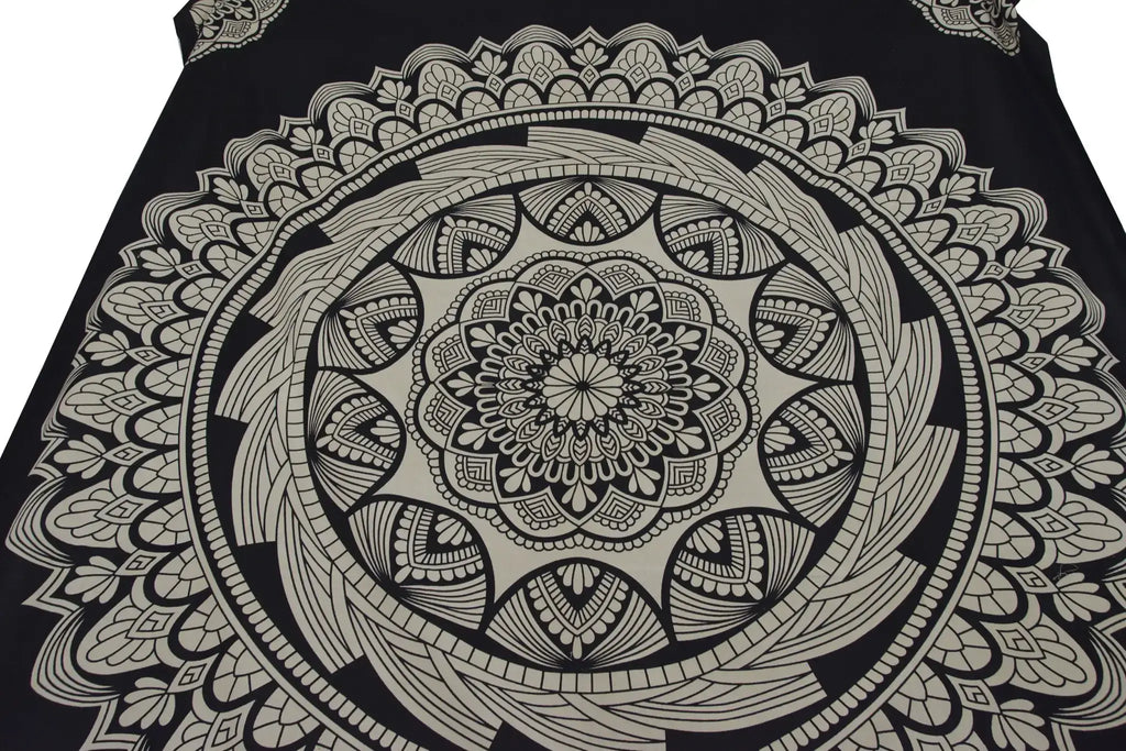 Großes Mandala Wandtuch Schwarz Off-White – Boho & Ethno Deko